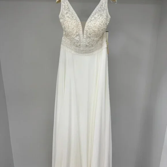 Wedding Dress - Rosa Clara Fanya-50% OFF - Size bridal 12 (New with tags)